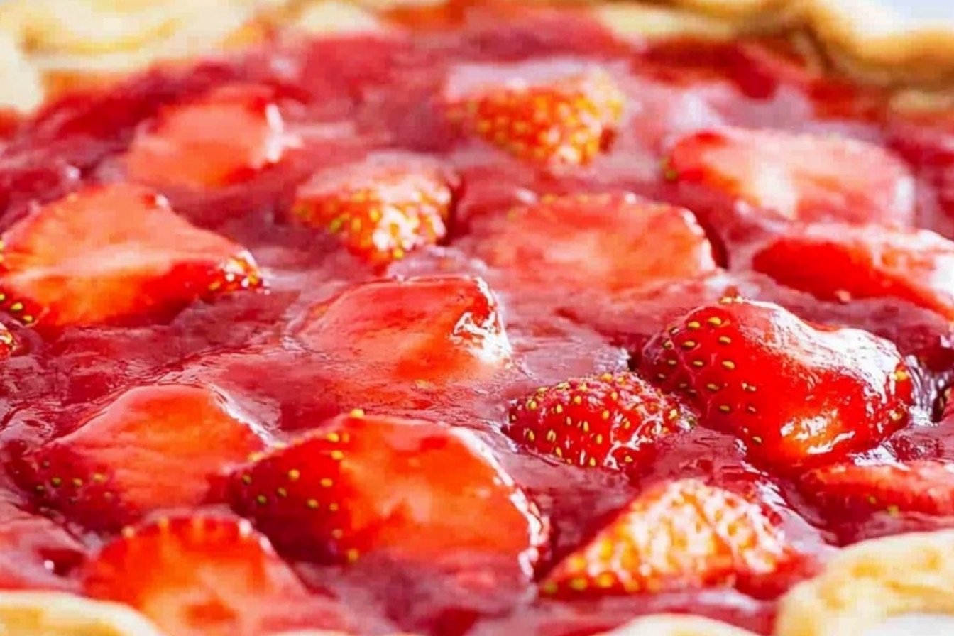 Amish Strawberry Pie Recipe for Summer