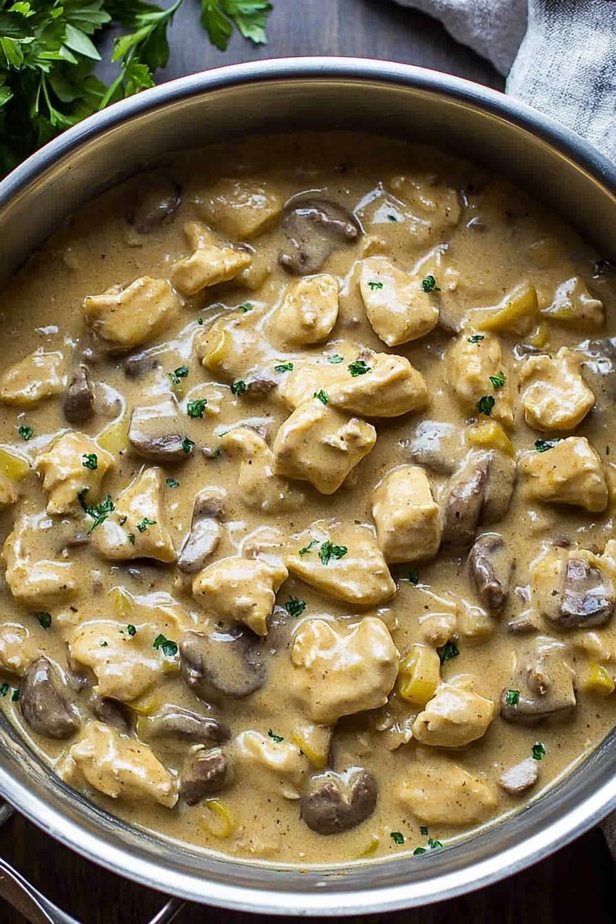 Easy Chicken Stroganoff Recipe for Dinner
