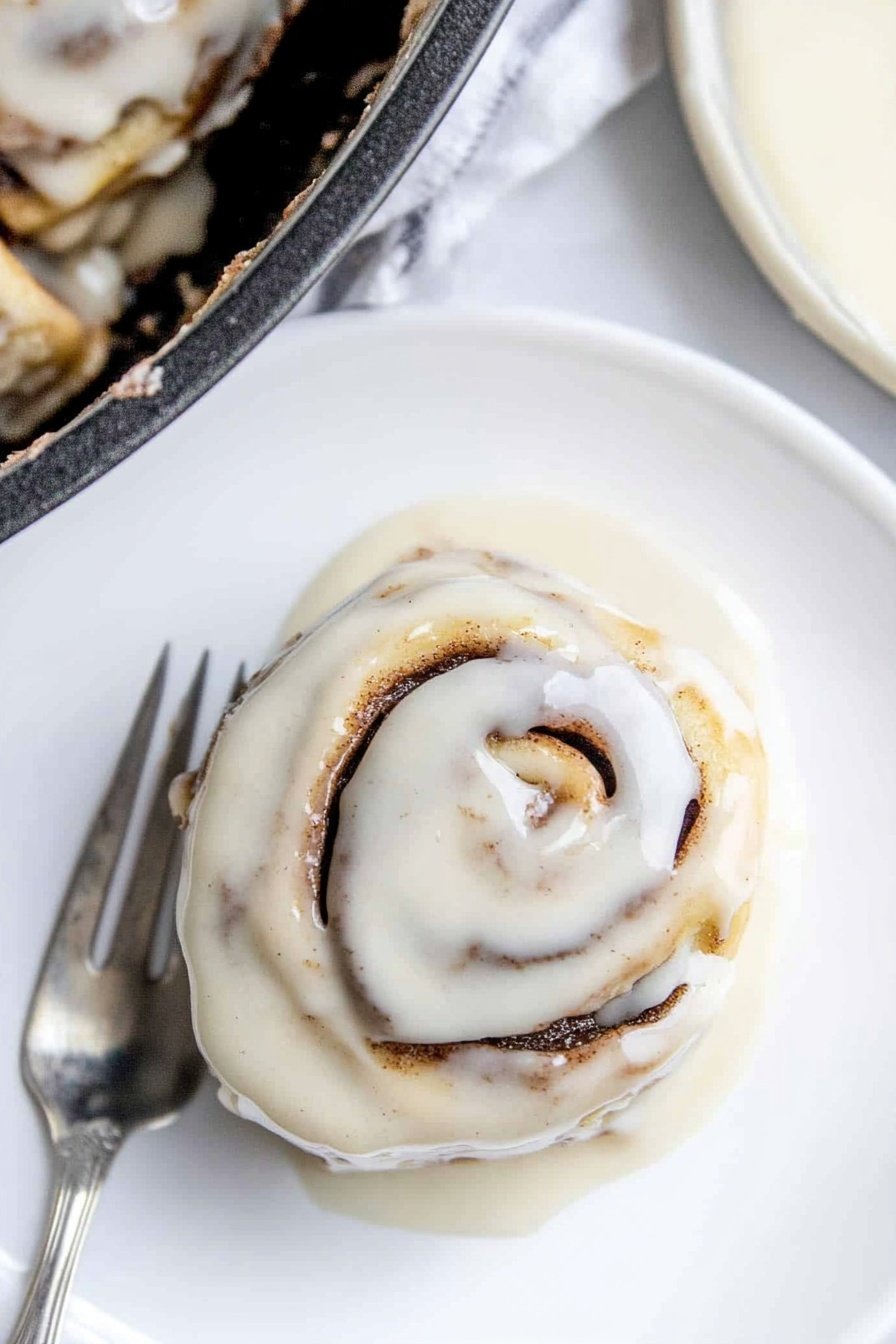 Easy Cinnamon Roll Icing Recipe