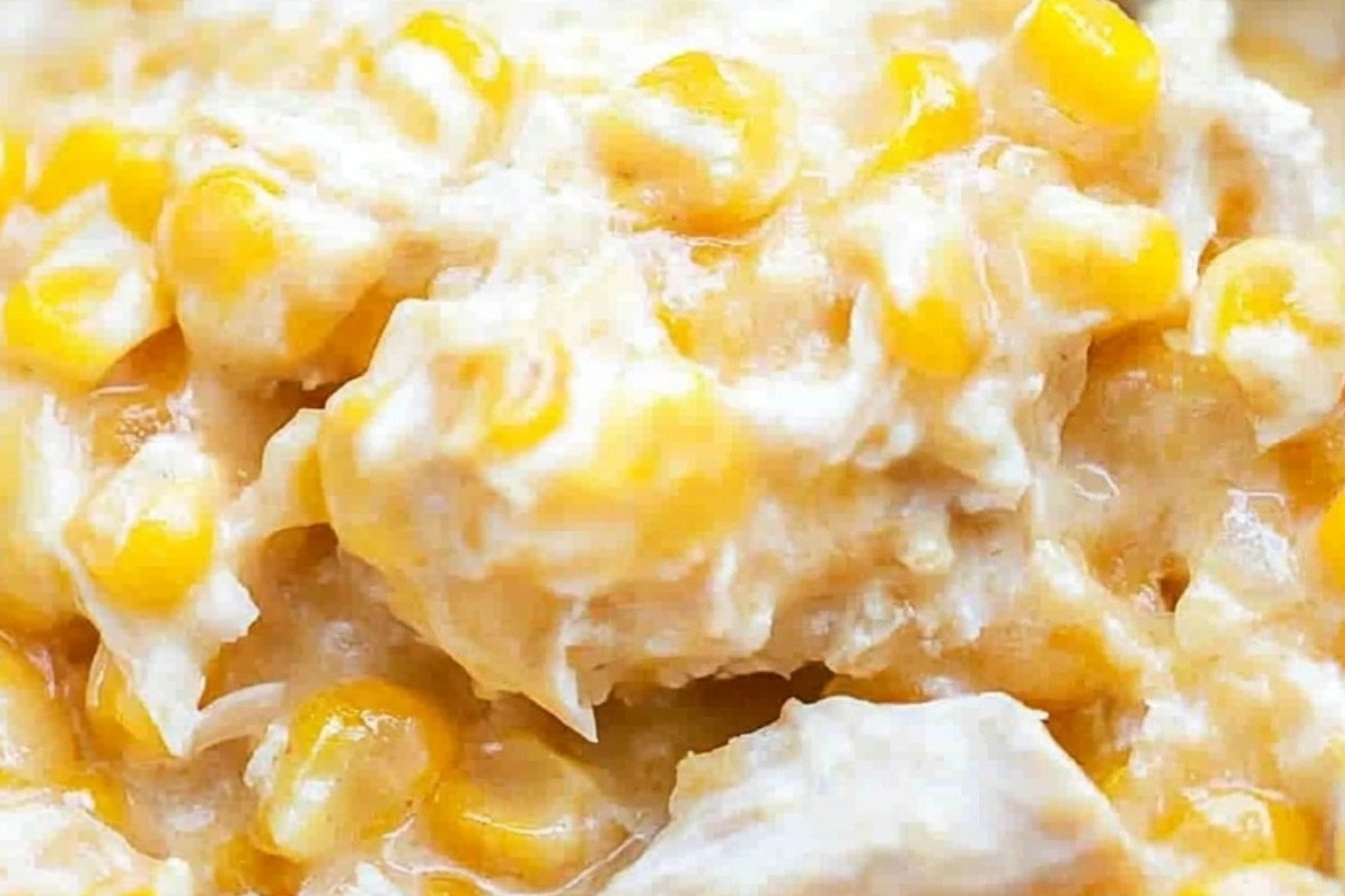 Slow Cooker Corn and Chicken Casserole